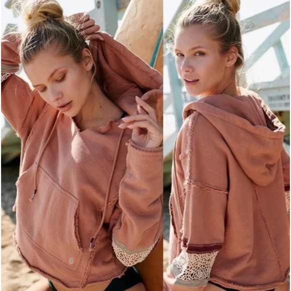Free People Sweaters - Free People Movement Dream Catcher Hoodie Pullover Sweatshirt Raw Hem Pink
